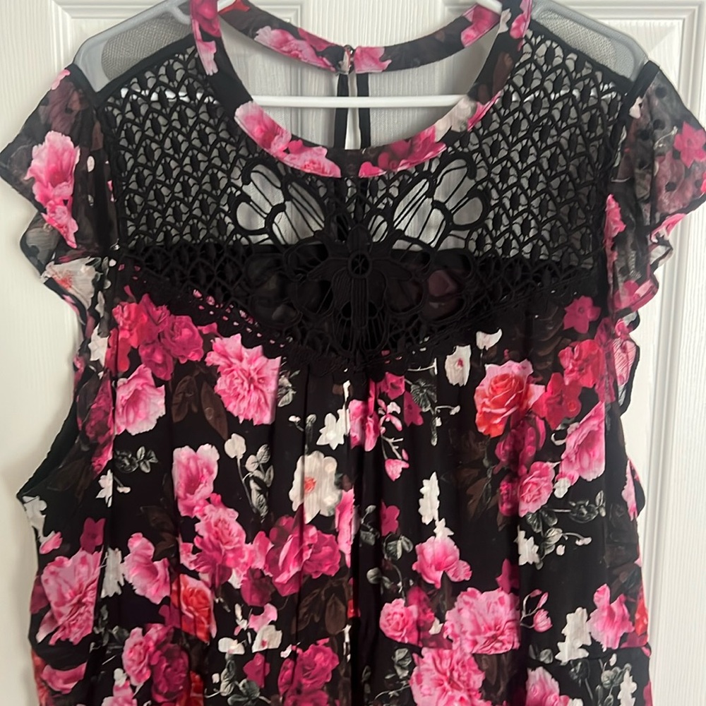 Torrid, cap sleeve, size 5 (28) top. EUC